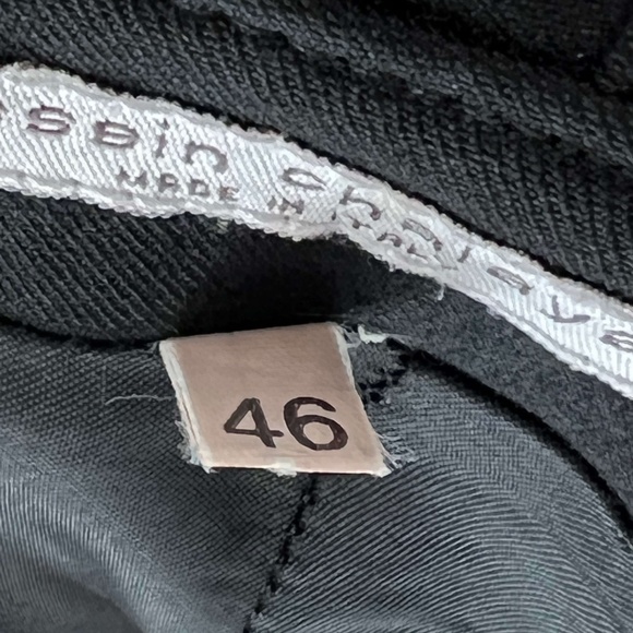 VINTAGE & RARE | Black Gabardine Wool Overlap Skirt - Front Pocket - Picture 4 of 11